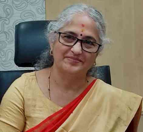 S Srimathy assumes charge as executive director at Indian Overseas Bank