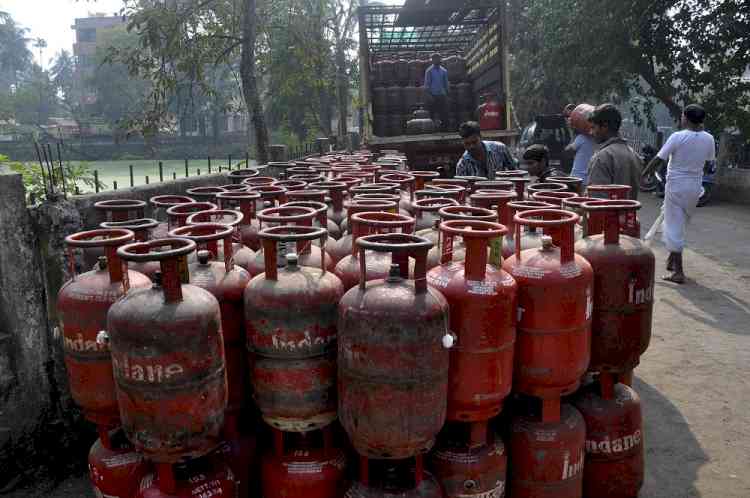 Hospitality industry appeals to PM for relief on cooking gas