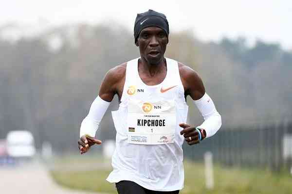 Olympics champion Kipchoge eyes Tokyo Marathon title