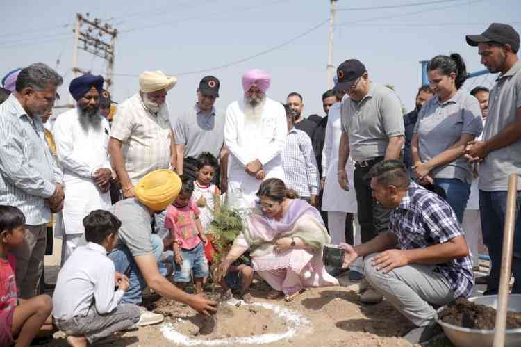 ADC Mohali announces new waste management units in Kharar block of Mohali district in collaboration with RoundGlass Foundation