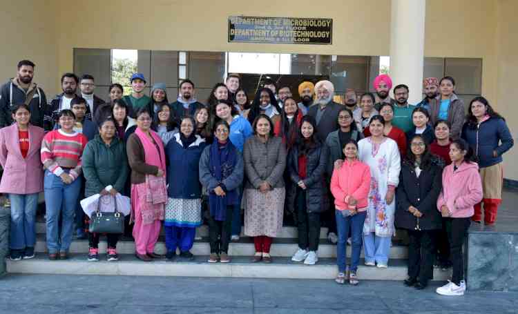 Students from undergraduate Biology program of California State University, USA visited Biotechnology Department, PU