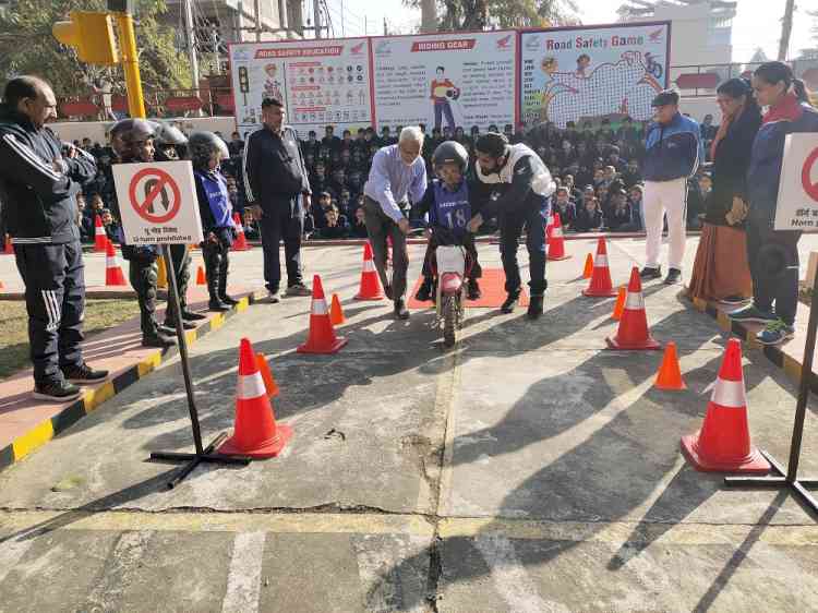 Honda Motorcycle & Scooter India conducts Road Safety Awareness Campaign in Faridabad