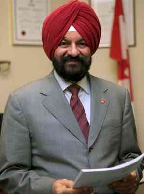 Brampton honours Canada's first turbaned Sikh MP Gurbax Malhi