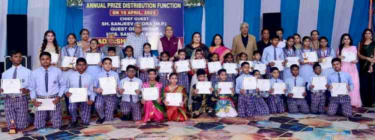 MP Arora announces Rs.10 lakh grant for upgradation of Adarsh Public School