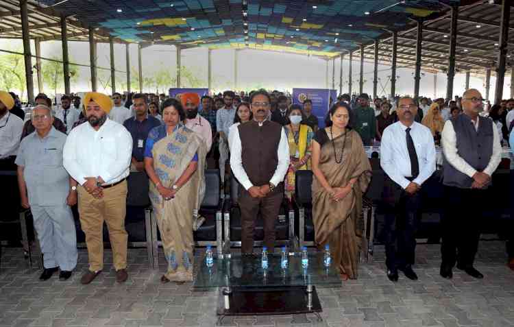 LPU pays homage to former Chief Minister of Punjab Sardar Parkash Singh Badal