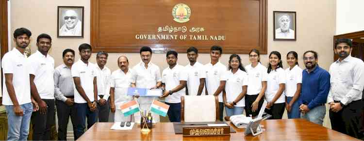 Chief Minister hands over Rs.15 Lakh Sponsorship for Students to compete in Monaco Energy Boat Challenge