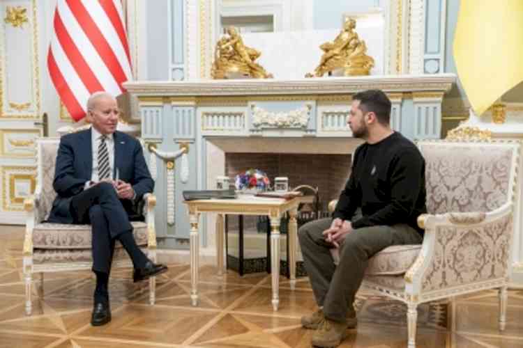 Zelensky calls on Biden to invite Ukraine into NATO 'now'