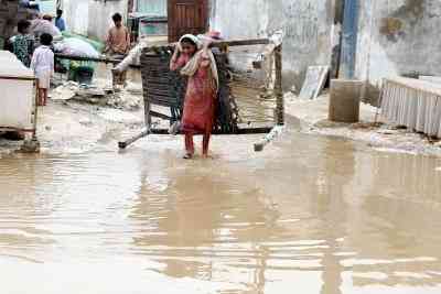 Pak authorities warn of more high-level floods