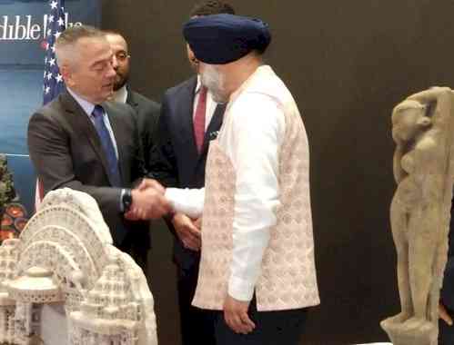 India receives 105 antiques smuggled to US in follow-up to PM's visit