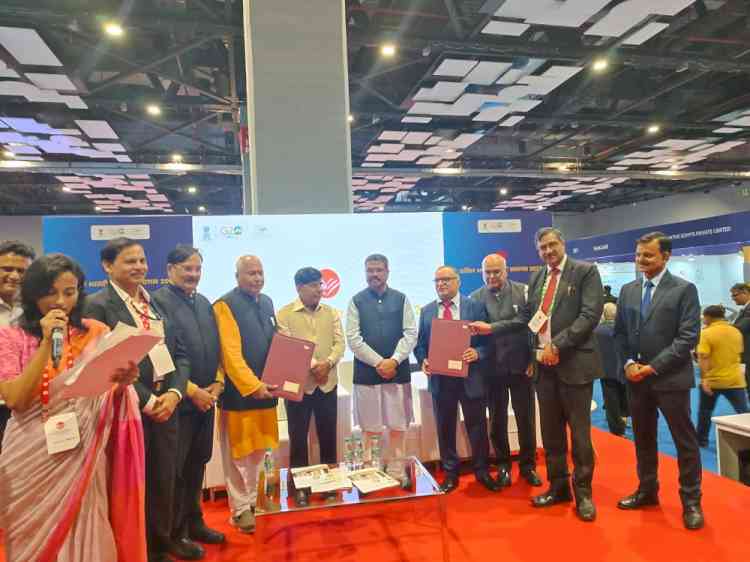 CU Punjab and Five HEIs of North India Sign MoU to Establish Consortium of Higher Educational Institutions of North India (CHEINI)