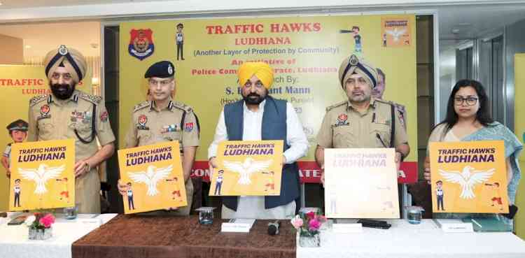 CM launches ‘Traffic Hawks’ App- A unique initiative of Ludhiana 