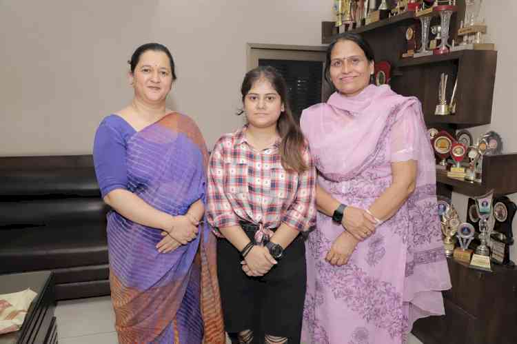 Student of PCM S.D. College for Women bags tops university positions in B.Sc (Fashion Designing) Semester IV