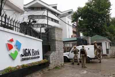 Sacked J&K Bank officer was ‘ISI deep asset in Kashmir’: Top intelligence sources