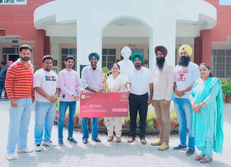 Student of Lyallpur Khalsa College Manraj Singh wins prize of 5 lakhs from Zee Punjabi