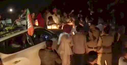 Villagers attack BJP's Jan Ashirwad Yatra in MP's Neemuch