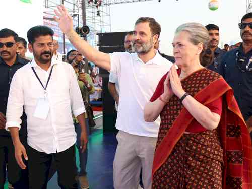 Congress demands PM’s apology for ‘insulting Telangana’