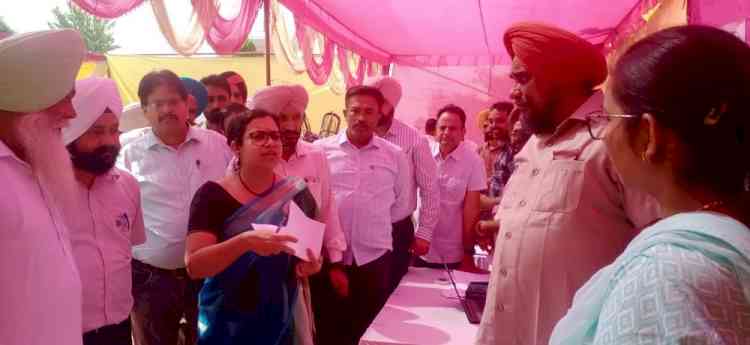 Over 3000 mutation cases decided at revenue camp under sarkar tuhade dwar initiative