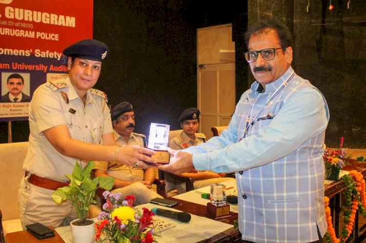 हमारा लक्ष्य गुरुग्राम जिले को महिलाओं के लिए सुरक्षित बनाना हैः पुलिस उपायुक्त वीरेंद्र विज