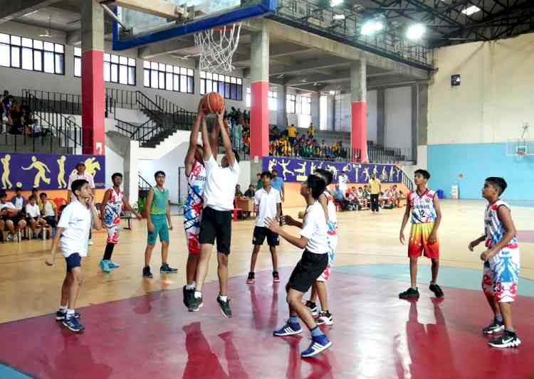 U-17 boys' team of Vivek High School, Mohali enters  final of BSMBT 2023