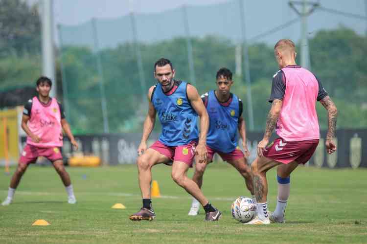 Hyderabad all ready for first home game of the season