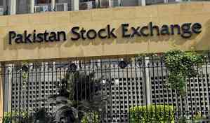 Pakistan stock market touches new high on positive IMF talks