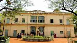 Remove plaques sans Tagore's name from Visva Bharati University campus, says Centre