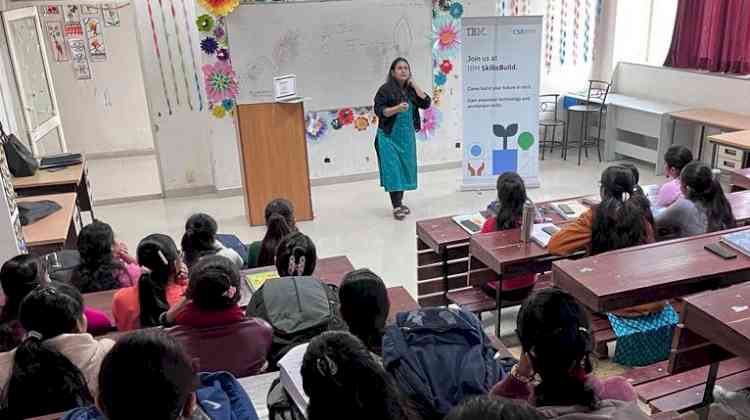 विद्यार्थियों को टेक्निकल, प्रोफेशनल और जॉब रेडीनेस स्किल्स विकसित करने के टिप्स दिए