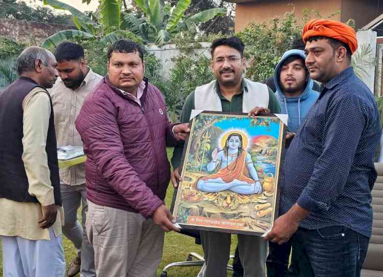 अंतरराष्ट्रीय गीता महोत्सव में मुख्यमंत्री के उपहारों को खरीद सकेगी जनताः ओएसडी गजेंद्र फोगाट