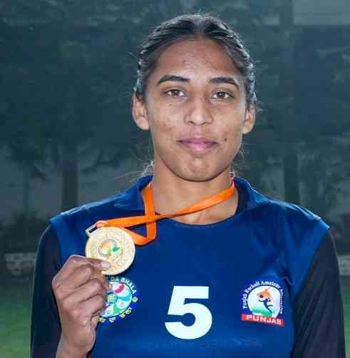 KMV’s Kamalpreet Kaur outshines in National Rocball Championship