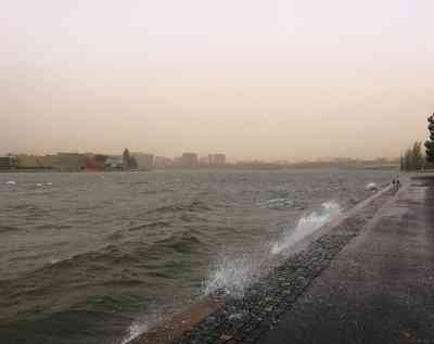 8 killed, 1 missing in wild thunderstorms on Australia's southeast coast