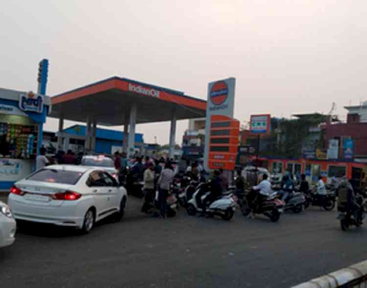 Drivers' protest against new hit-and-run law triggers fuel shortage in MP