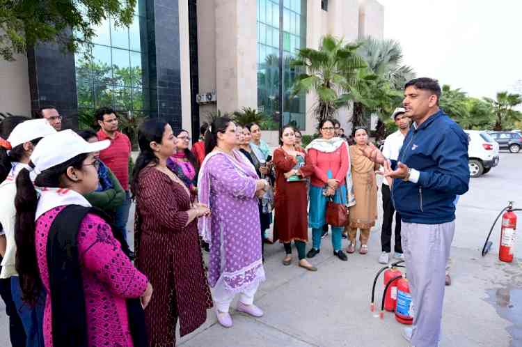 दो दिवसीय बेसिक फर्स्ट एड ट्रेनिंग प्रोग्राम संपन्न