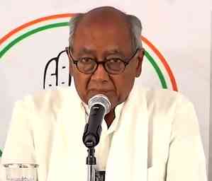 Counting stalled at polling centre in MP's Rajgarh as EVMs' seal not matching: Digvijaya Singh