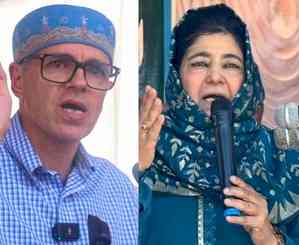 Omar Abdullah, Mehbooba Mufti trailing after first round 