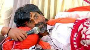 Jarange-Patil ends hunger strike, gives Maha govt 30 days to solve Maratha imbroglio