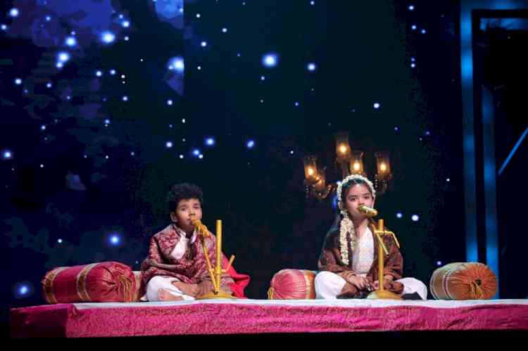 On Superstar Singer 3, Super Judge Neha Kakkar was moved to tears by Avirbhav and Pihu's heartfelt ghazal performance