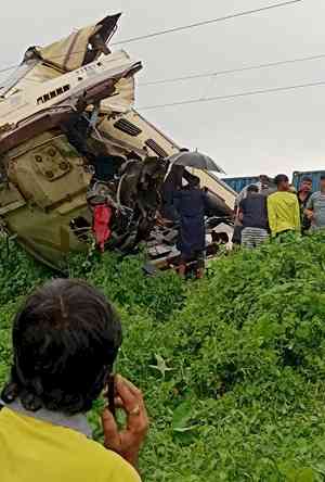 Bengal rail accident: Death toll rises to eight