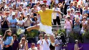 ATP Tour: Jack Draper stuns defending champion Alcaraz at Queen's Club to reach quarters