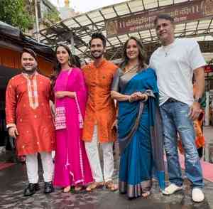 Nikita Dutta, Bhushan Pradhan, Ashwini Bhave seek Siddhivinayak's blessings for 'Gharat Ganpati'