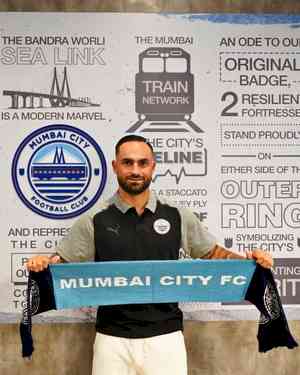 Mumbai City FC sign French midfielder Jeremy Manzorro on one-year contract
