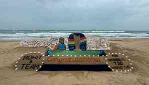Sand artist Sudarsan Pattnaik congratulates Team India