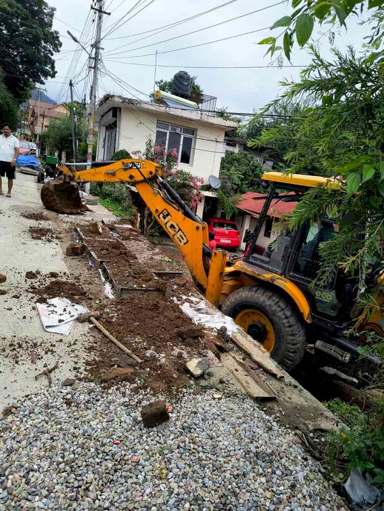 Private and public property damaged in Dharamshala due to road widening and cable laying projects