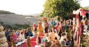 Keen to experience 'Band, Baaja, Baraat', European travellers say 'I Do' in Rajasthan