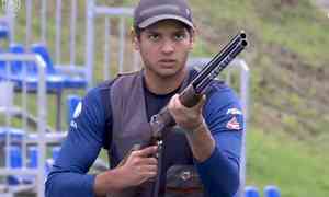 Bhavtegh shoots near perfect to surge into contention at Porpetto Junior Shotgun World Cup