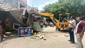 Gurugram: GMDA conducts demolition drive for ease of traffic