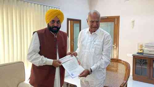 Punjab Guv to remain Chancellor of universities