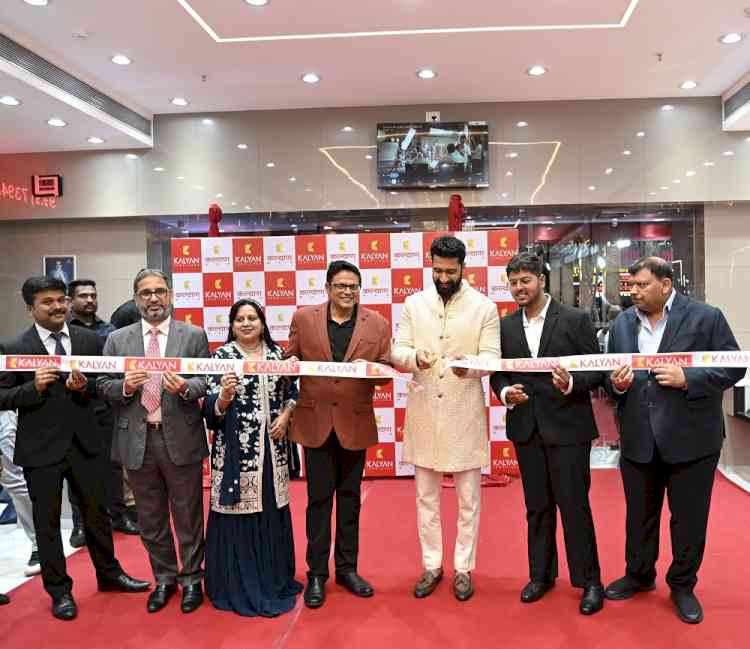 Bollywood star Vicky Kaushal inaugurates brand new Kalyan Jewellers’ Showroom in Pune