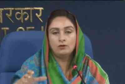 Does not behove Centre to renege on promise to farmers: Harsimrat Kaur Badal