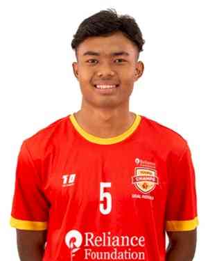 FC Goa sign young full-back Sanatomba Singh Yanglem on multi-year contract 