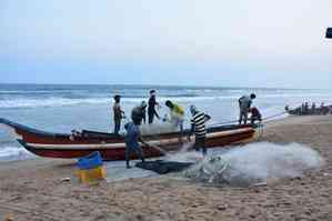 Nine Tamil Nadu fishermen arrested by Sri Lankan Navy